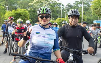 BiciTour  llegó a la Mitad del Mundo